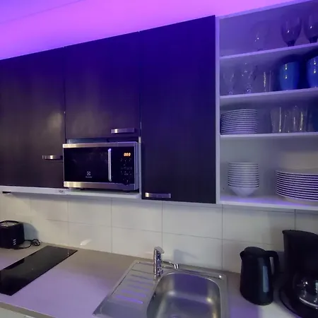 Uusi Epic Galaxy Hiekkasaerkaet - Sisaeltaeae Liinavaatteet Apartment *